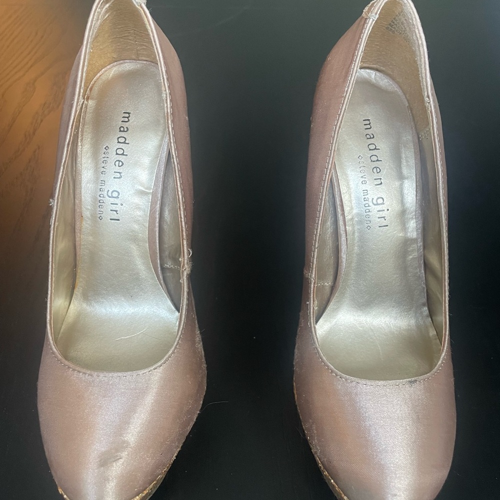 Madden Girl Women's Elegant Brown Heels